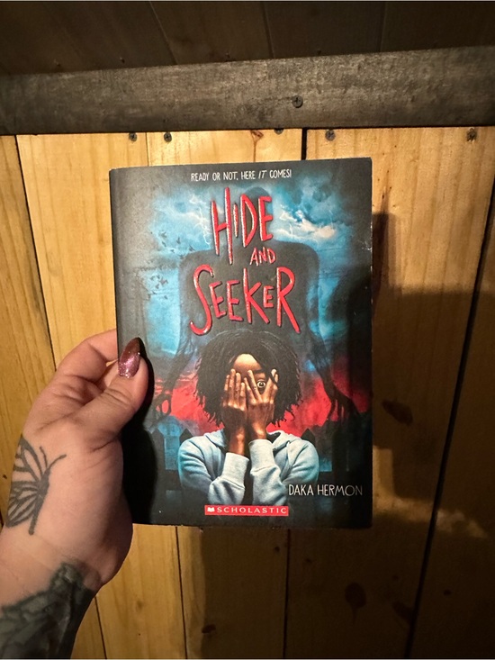 Scholastic Other - Hide and seeker